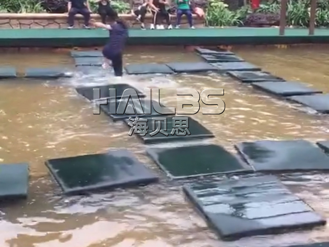 水上浮橋