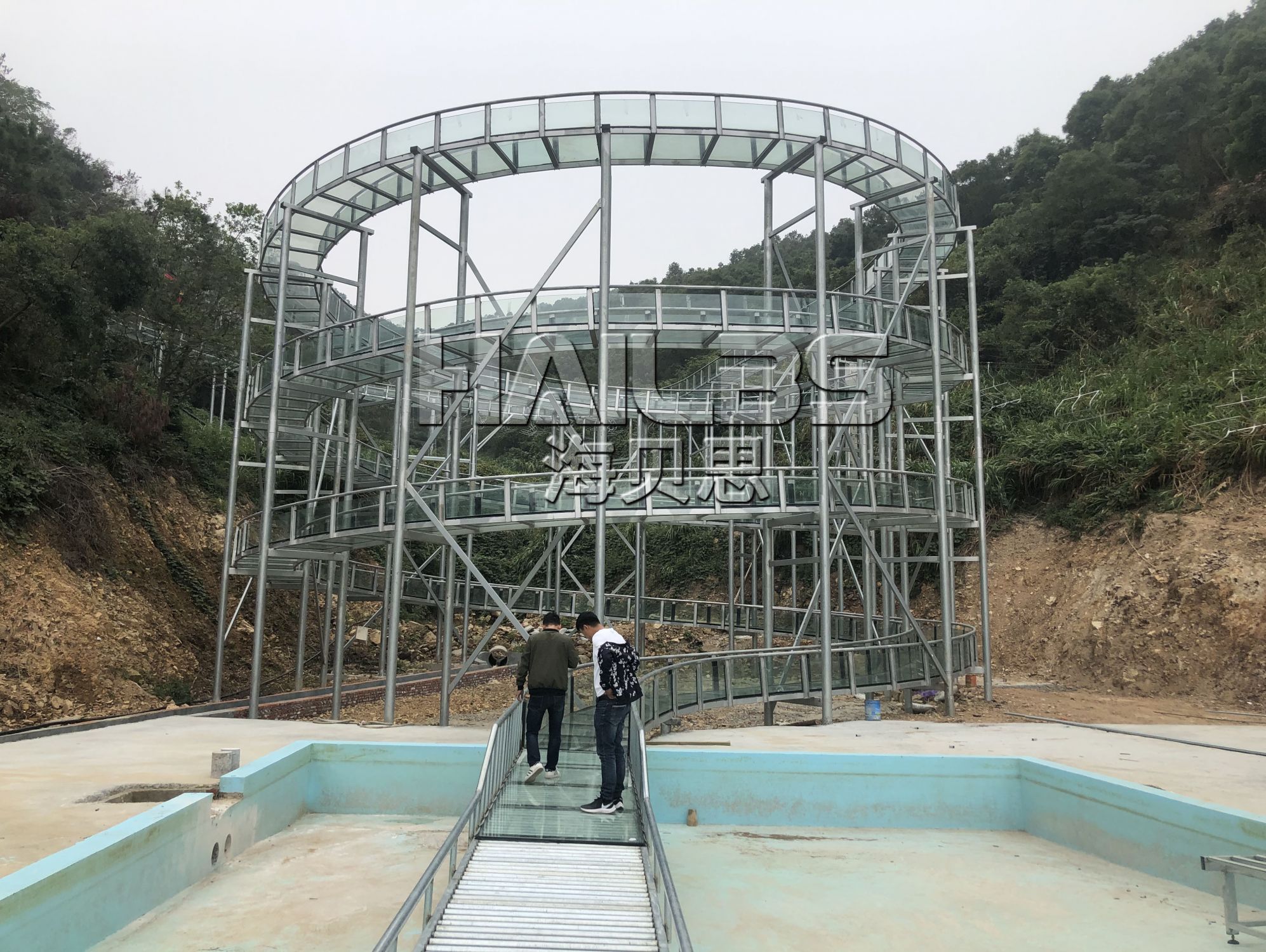 玻璃漂流水滑道