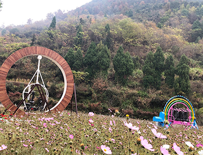 浙江臺州南坪旅游景區(qū)太空飛環(huán)，360°旋轉(zhuǎn)單車