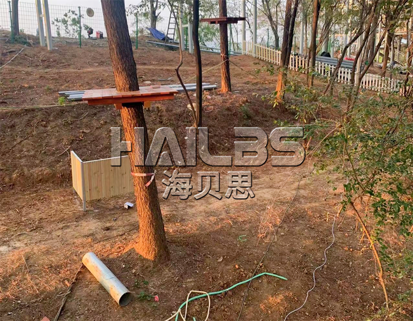 湖北鄂州叢林穿越施工現(xiàn)場(chǎng)