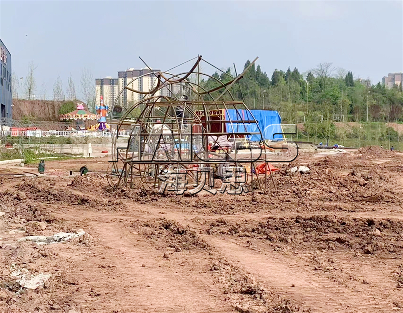 四川南充無(wú)動(dòng)力樂(lè)園安裝現(xiàn)場(chǎng)