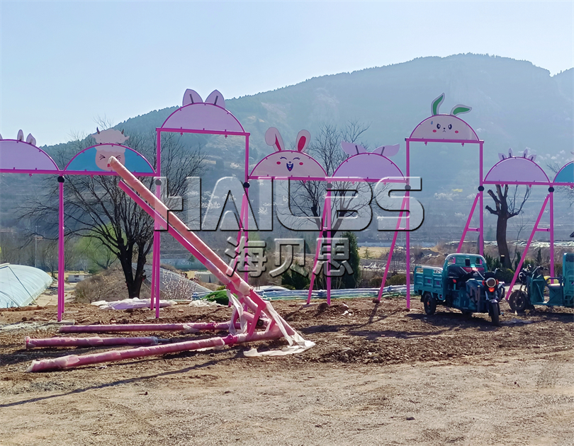 山東濟南無動力樂園施工現(xiàn)場