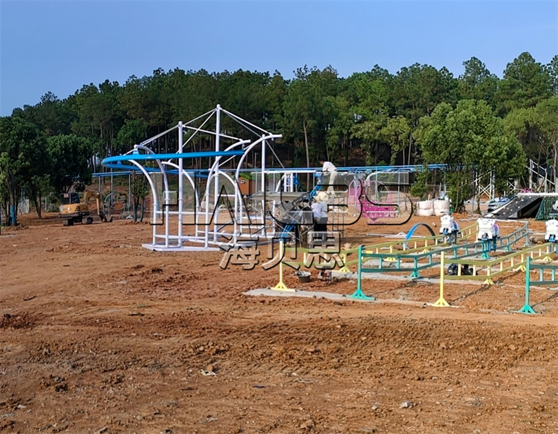 湖北武漢無動力樂園施工現(xiàn)場