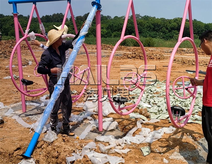 湖北武漢無動力樂園施工現(xiàn)場