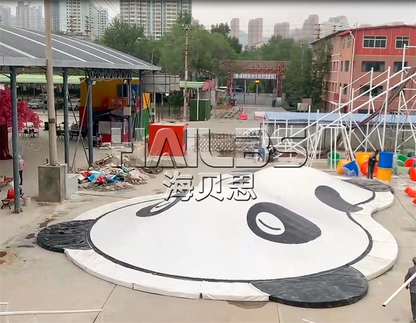 青海西寧無動力樂園施工現(xiàn)場