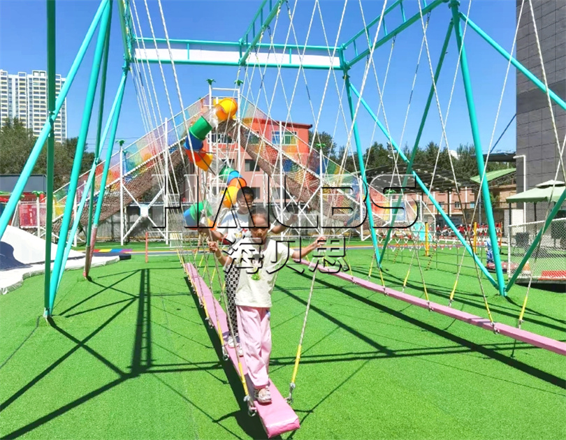 青海西寧撒歡親子樂園
