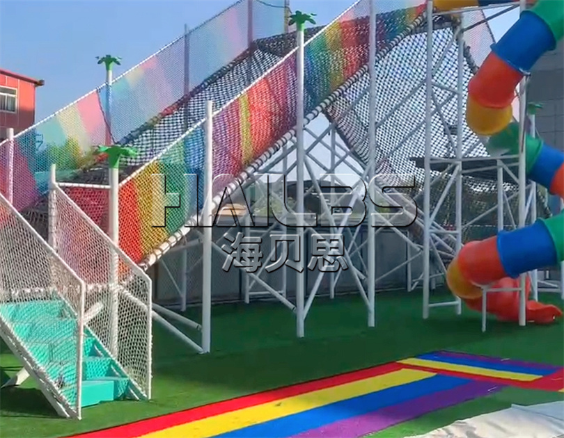 青海西寧無動力樂園施工現(xiàn)場