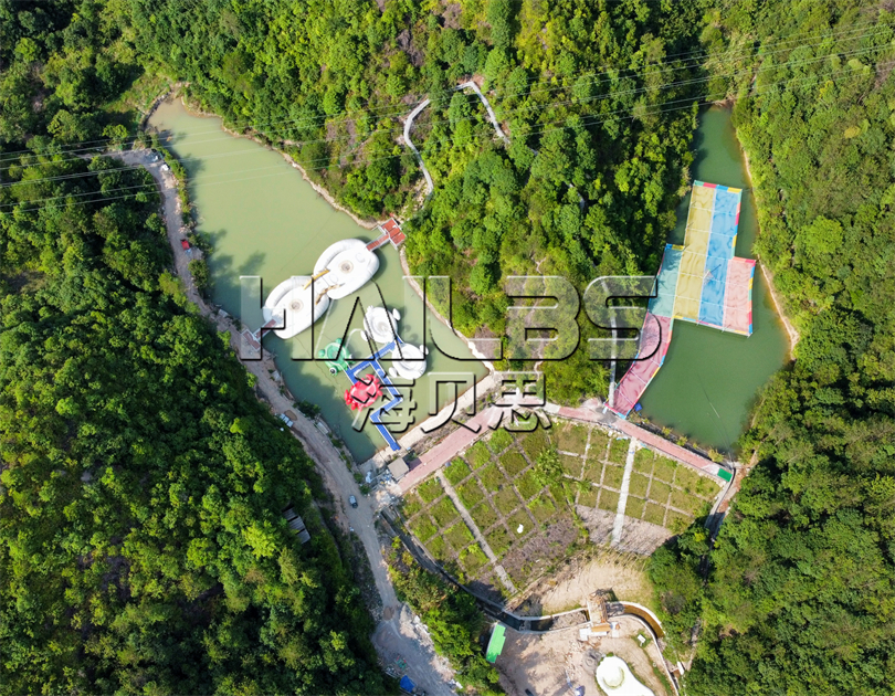 浙江東陽(yáng)無(wú)動(dòng)力樂(lè)園安裝現(xiàn)場(chǎng)